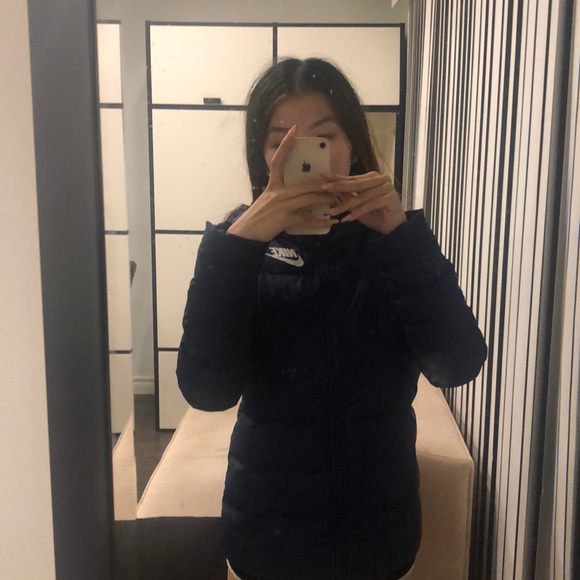 Nike puffer jacket - Picture 3 of 3